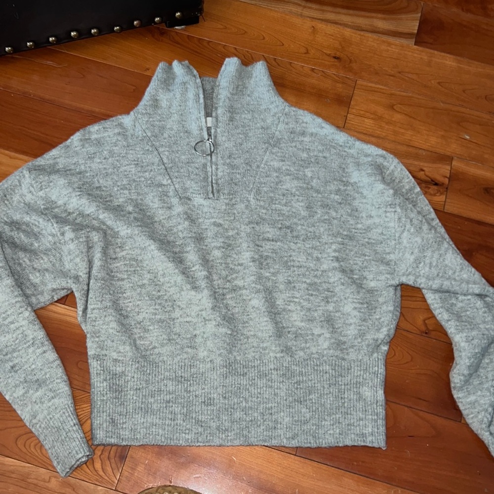H&M sweater
